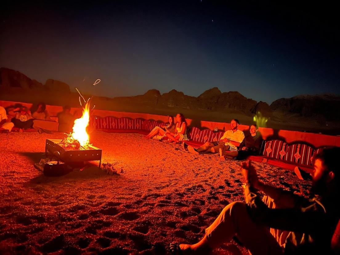 Wadi Rum Shooting Stars Camp Exterior photo