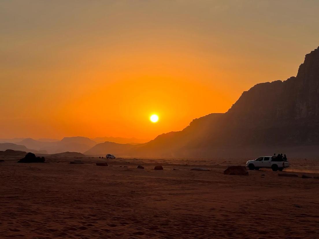 Wadi Rum Shooting Stars Camp Exterior photo